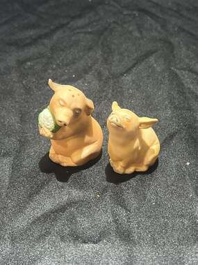 Vintage 1987 Franklin Mint Noah's Ark Porcelain Pig Salt and Pepper Shakers